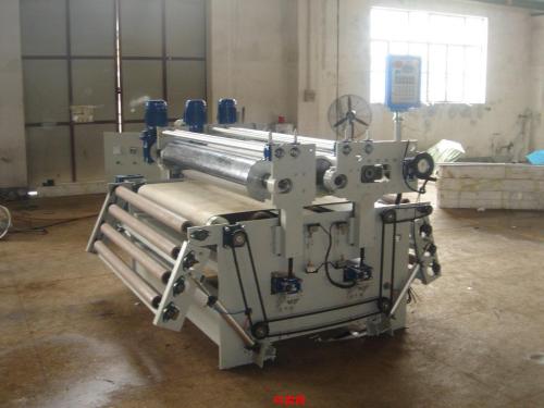 前后风挡、三角窗等涂胶机